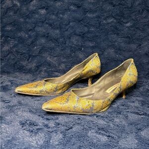 Elegant Gold and Gray Women's Shoes